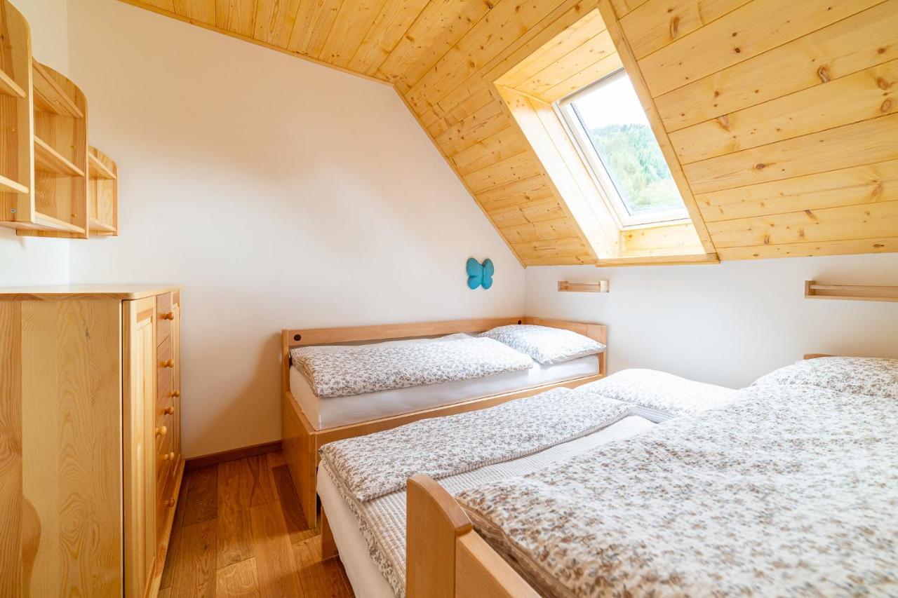 Apartmany Pod Rozsutcom - Zatkov Dvor - Prijazd Do Ubytovania Autom S Pohonom 4X4 Terchova Ngoại thất bức ảnh