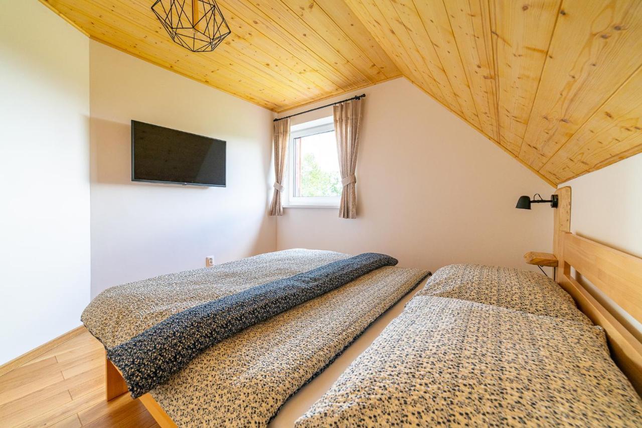 Apartmany Pod Rozsutcom - Zatkov Dvor - Prijazd Do Ubytovania Autom S Pohonom 4X4 Terchova Ngoại thất bức ảnh