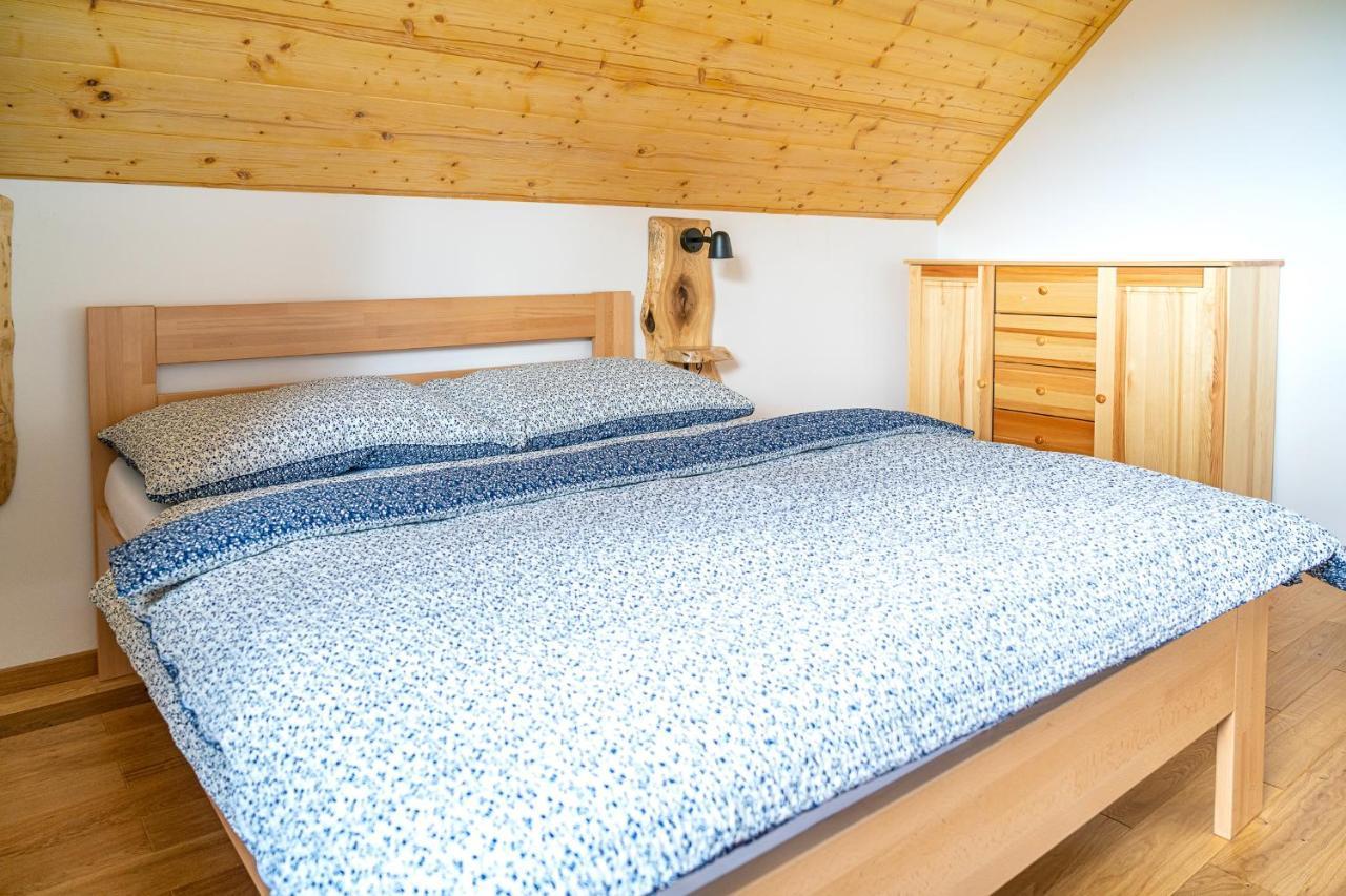 Apartmany Pod Rozsutcom - Zatkov Dvor - Prijazd Do Ubytovania Autom S Pohonom 4X4 Terchova Ngoại thất bức ảnh